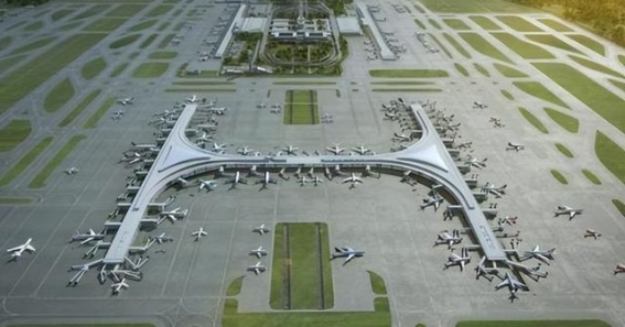 机场建设的复杂抉择：规模扩张与旅客体验的平衡