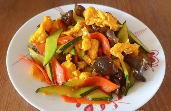 挑食不如明吃，老年人多食4种食物，腿脚有劲、安稳过冬！