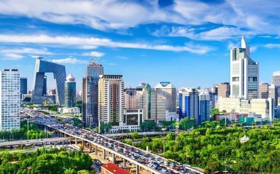 国外邂逅：广东小伙租下别墅，与当地贵族女孩的爱情故事