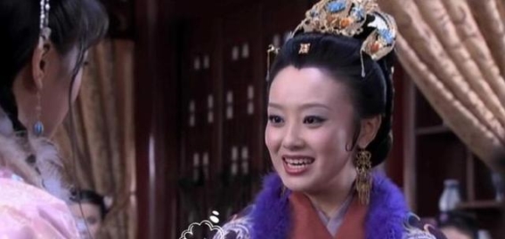 不同版本中的王熙凤形象评析