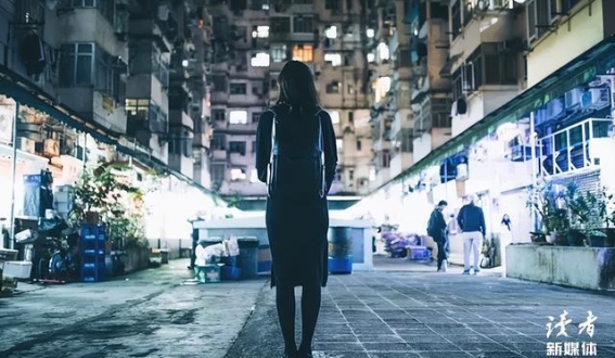 活出自我：重新审视《变形记》的启示