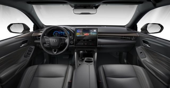 全新亚洲龙2.0L双擎：兼具动力与燃油效率的全能之选