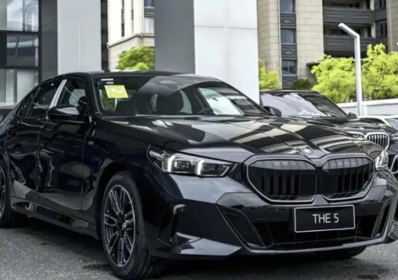 宝马5系价格跳水，30万买豪车，真是“抄底”时机？