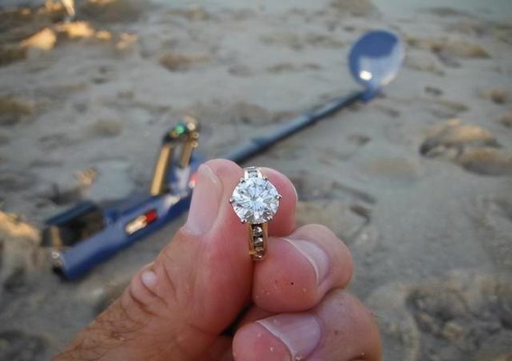海边的奇遇：20个幸运儿的惊喜发现