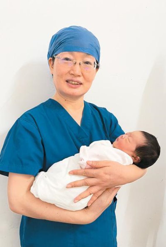 快来看看这款美容仪器，你的护肤神器来了！