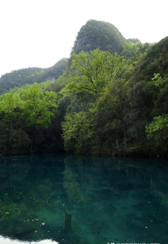 贵州奇境之旅：探索小七孔、格凸河、黄果树瀑布与关兴公路