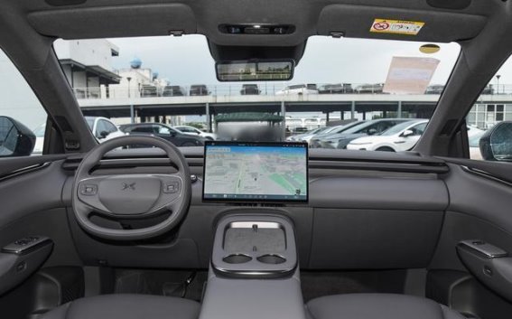 小鹏G7入门版到店：19.58万元起，续航602公里配置豪华