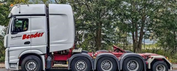 奔驰Actros SLT大件牵引车：为极限运输量身打造的顶级之选
