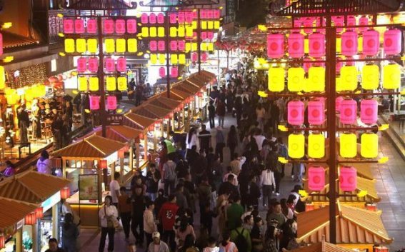 旅游新风貌：我国5A级景区与乡村旅游的全面发展