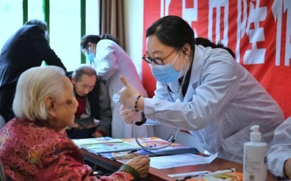 肺气肿患者抽一根烟的四大致命后果