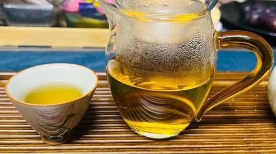 喝茶不养生，可能致癌？45万国人研究揭示茶水潜在风险