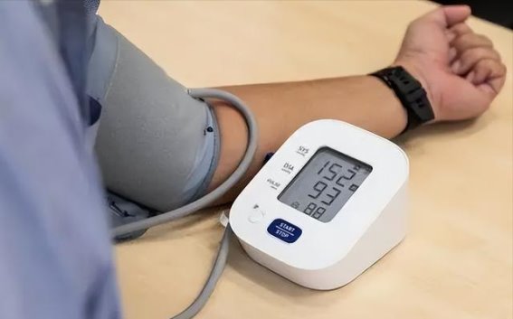 为何中老年人高血压患者增多？四大生活习惯成主因