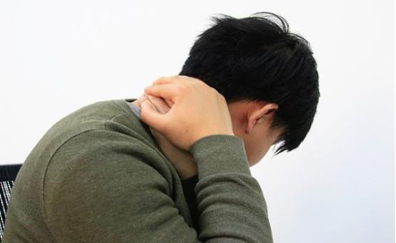 落枕背后的秘密与颈椎保护