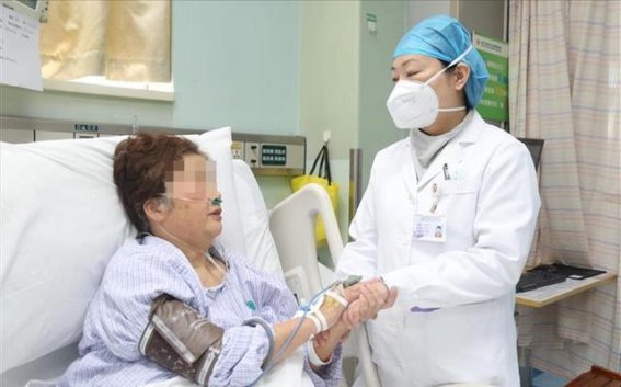 寒潮来袭，老年人如何预防心梗：医生的三大忠告