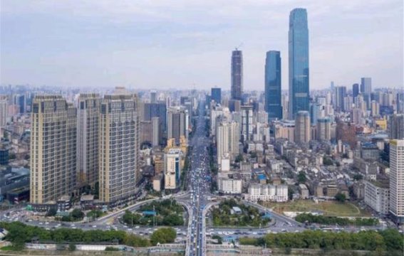 湖南省人口最多的城市，常住人口突破千万，面积却比永州小