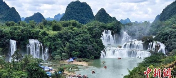 崇左市加大财政投入，推动跨境旅游业蓬勃发展