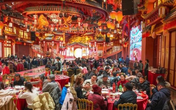 春节消费市场：新消费模式引领潮流