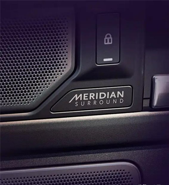 81.8万元！路虎卫士90英伦之声特别版：经典越野与豪华融合