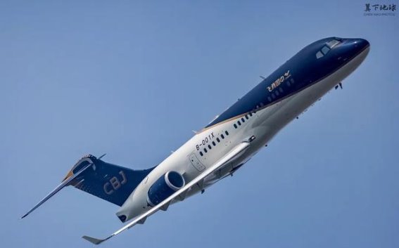 C909飞机正式进驻越南，开启东南亚空中航线新篇章