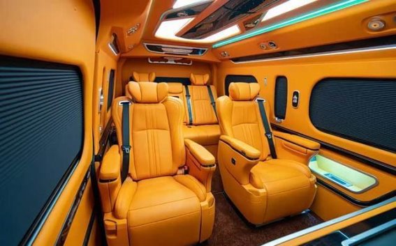 丰田海狮商务车改装版：极致舒适与奢华并存