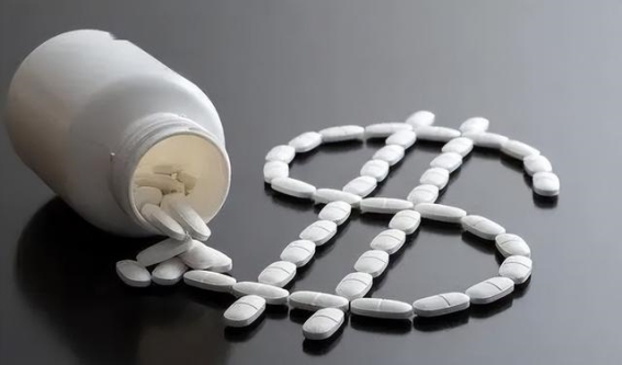 癌症患者不治，身体会发生5种致命变化，医生直言后果堪忧