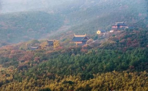 秋游虞山：在千年古城的色彩中探寻自然与历史的交汇