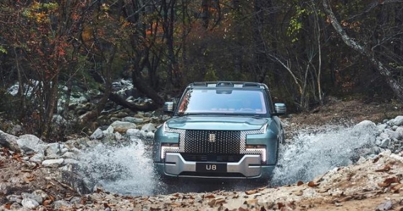 超豪华小汽车消费税调整：豪车市场的新挑战与机遇