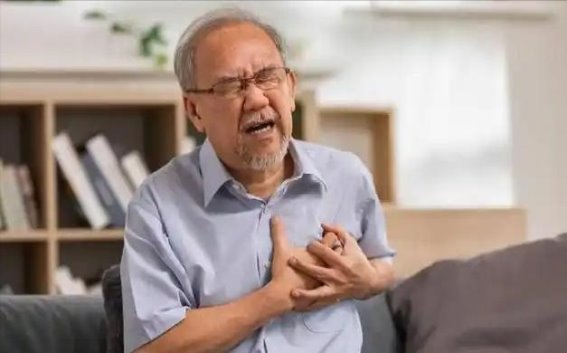 心梗高发时段与前兆：医生提醒，出现这些症状千万不要忽视