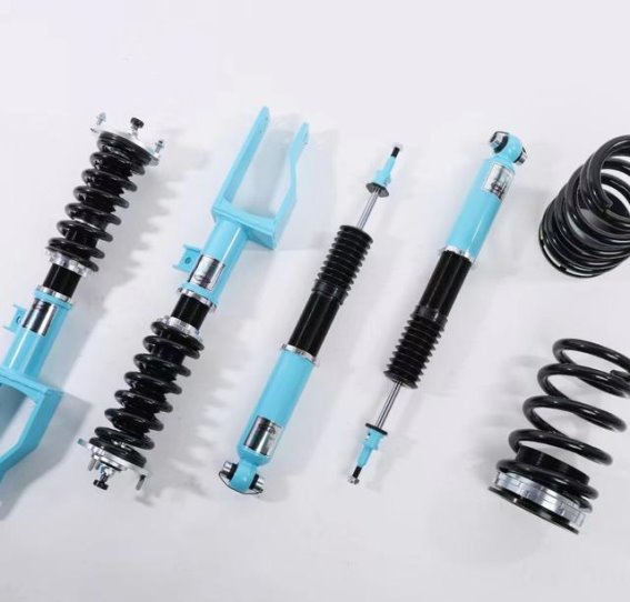 KT绞牙避震与宝马1系改装：操控与舒适性兼得的卓越表现