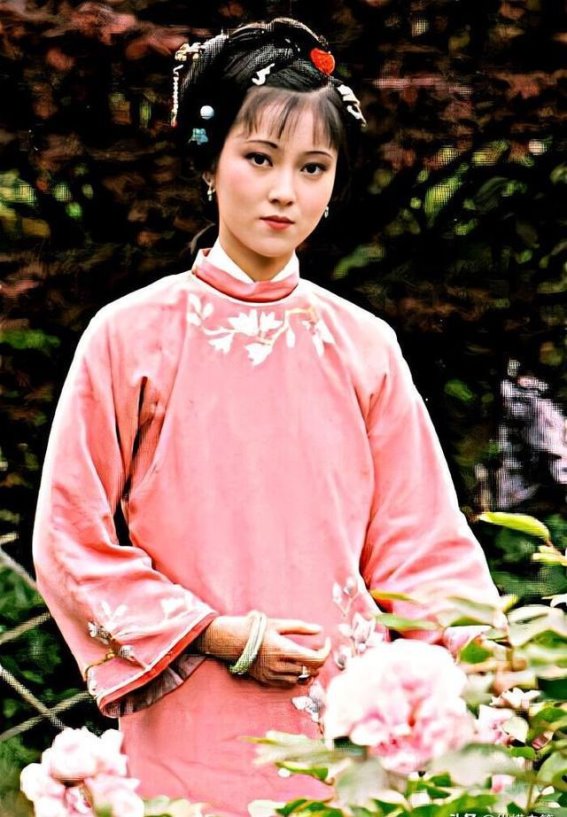 古代丫鬟的价格与职责：从市场买卖到雇佣制度的演变