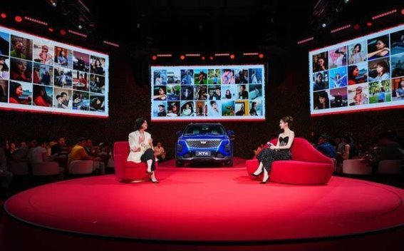 焕新XT4打造都市女性专属豪华出行体验