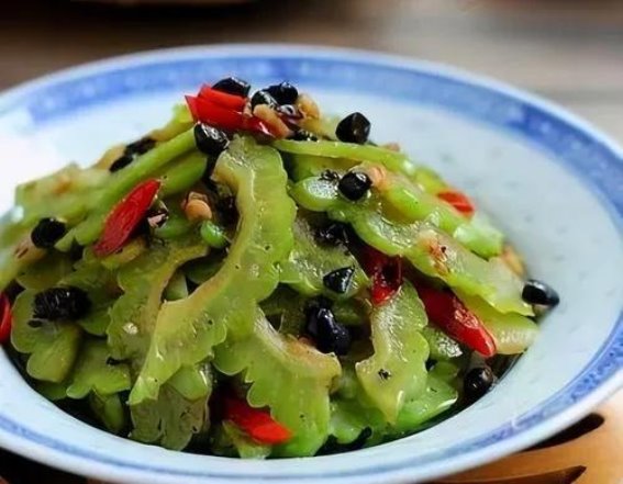 三伏天出汗多，注意要补钾，多吃这8种高钾菜，腿脚有劲精神足
