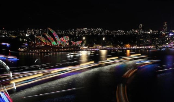 缤纷悉尼：灯光与音乐的奇幻旅程