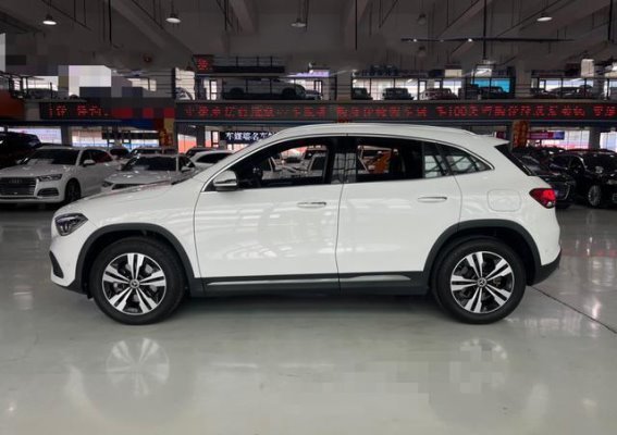 奔驰GLA 2022款 GLA 220：精致豪华与动力性能并重的二手SUV