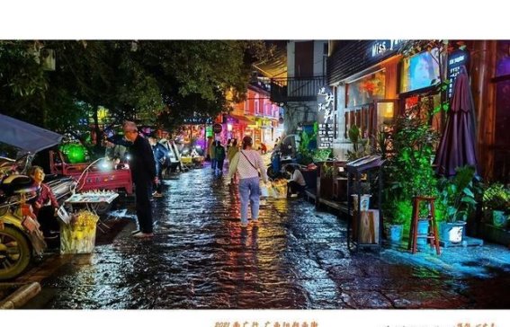 夜游阳朔西街：古韵与现代的交织