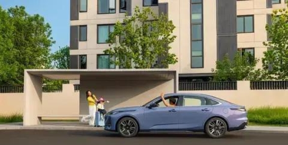 第四代逸动：全球家轿新标杆，超越合资品牌的全新力作