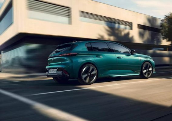 全新标致308家族：两厢与旅行双版本引领未来出行