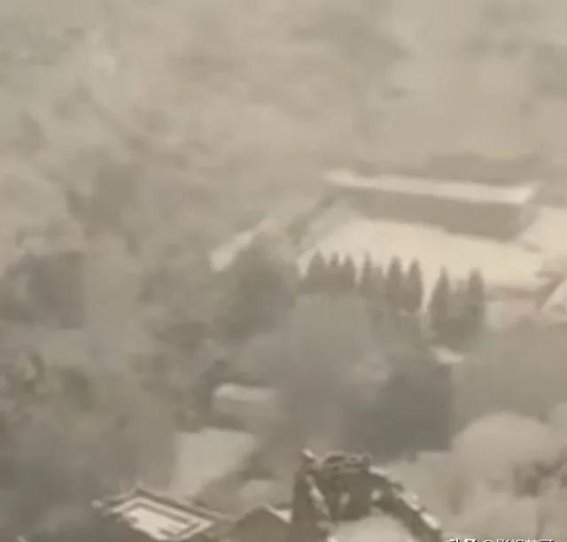 北京三月雪景，春日惊艳市民