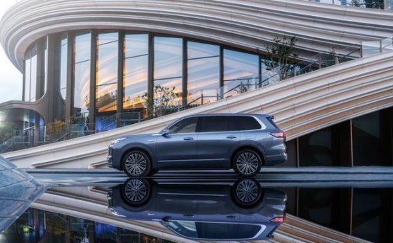 吉利银河M9开启全球预售，AI科技重塑20万级家庭旗舰SUV