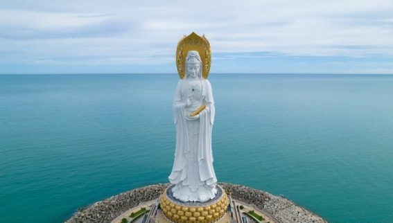 张晖与南山海上观音：传奇人物与神秘谜团的交织
