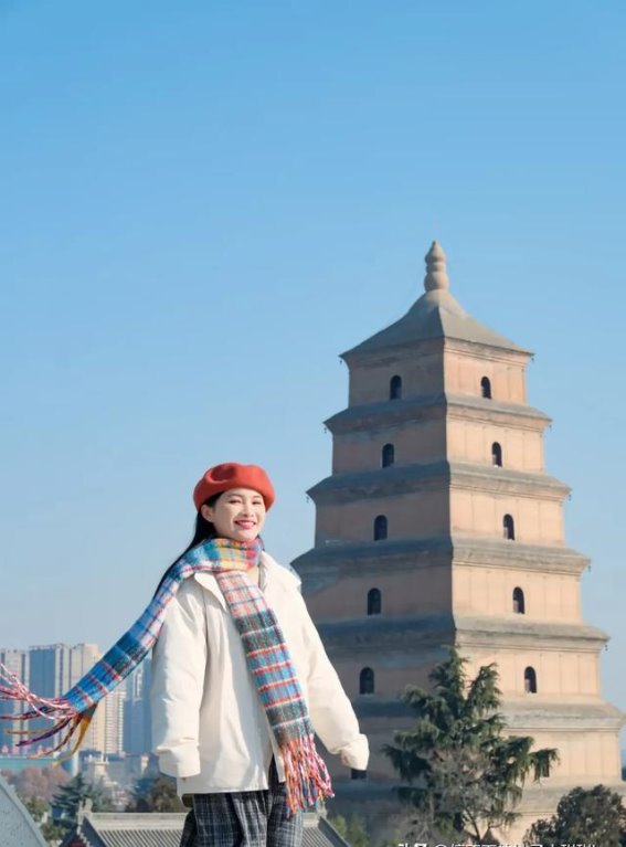 西安大雁塔最佳拍照机位指南：避开人流，找到最美角度