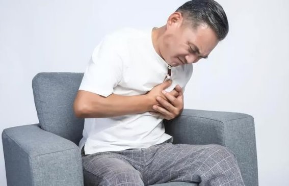 高血压的隐形威胁：吃饭时的3个异常信号你是否留意过？