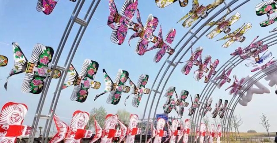 春风拂面，纸鸢飞舞——江苏淮安清明假期风筝文化盛会