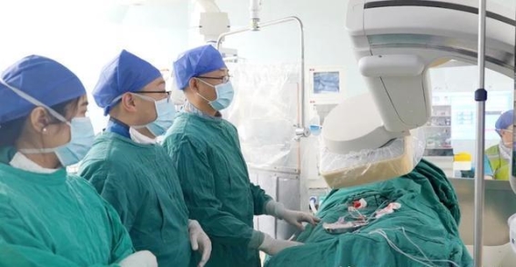 TAVI技术成功救治六名危重心脏瓣膜患者