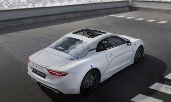 Alpine全新纯电跑车：轻巧与动力的完美交织