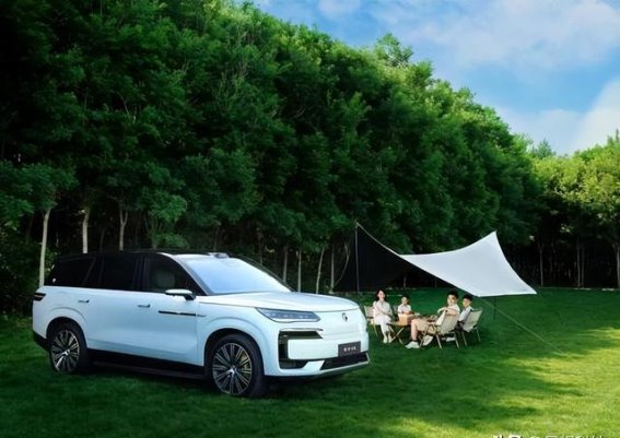 腾势N9：高净值用户的科技豪华之选