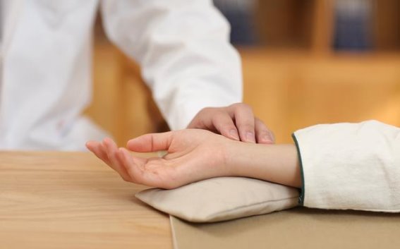 养生市集再度来袭，感受中医药文化的深厚底蕴