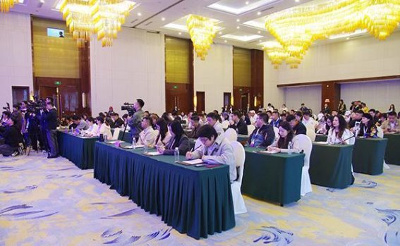 第十九届贵州旅游产业发展大会：推动文旅融合 打造世界级旅游目的地