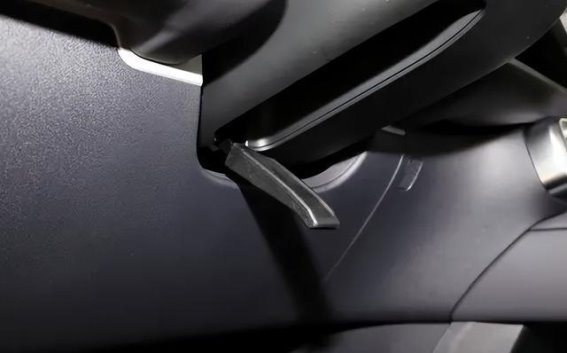 零跑B01试驾体验：智能与美学的完美平衡