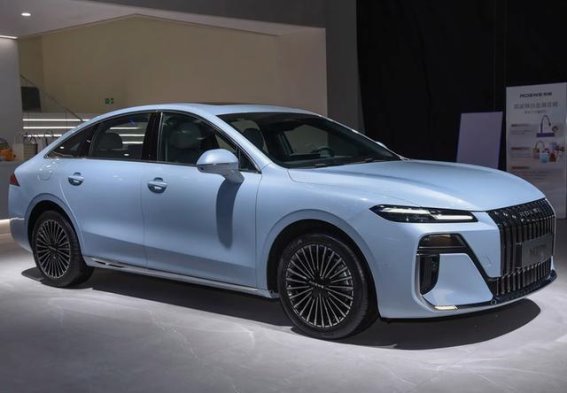 荣威M7 DMH，能否打破10万级轿车市场的格局？